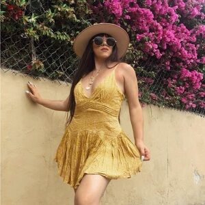 Stylish Gold Sleeveless Dress/Romper